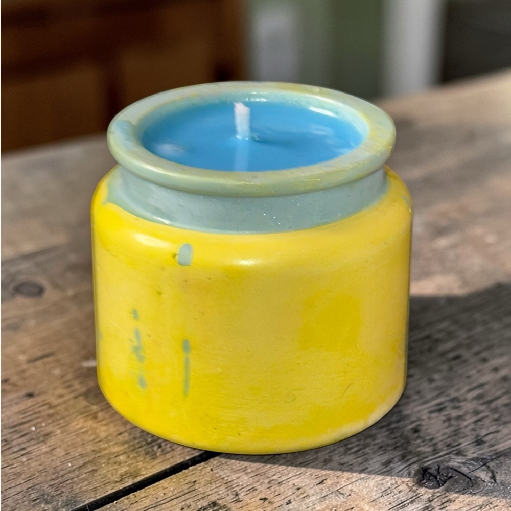 Handmade Soy Candle | Cotton Scent | Pastel Resin Container | Clean Burn Candle